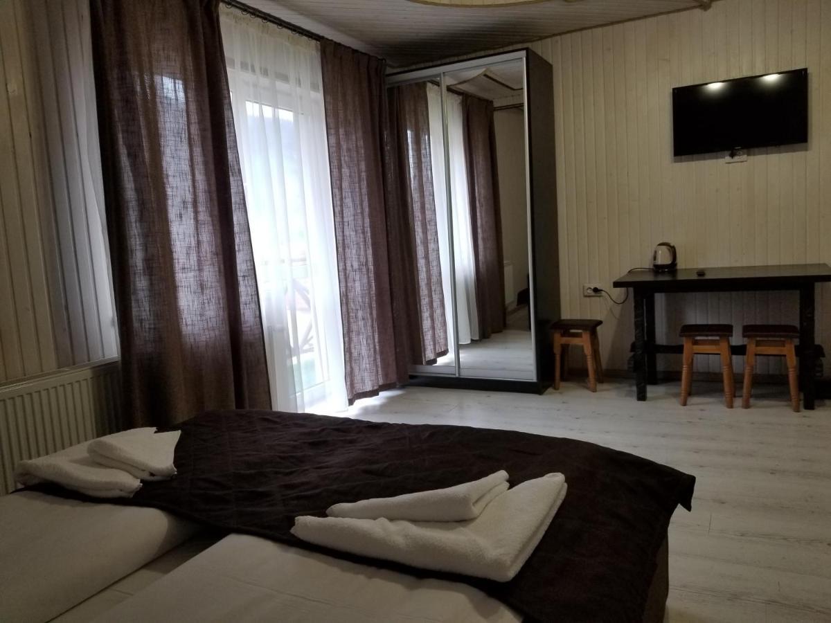 Guest House Mountain Буковел Екстериор снимка