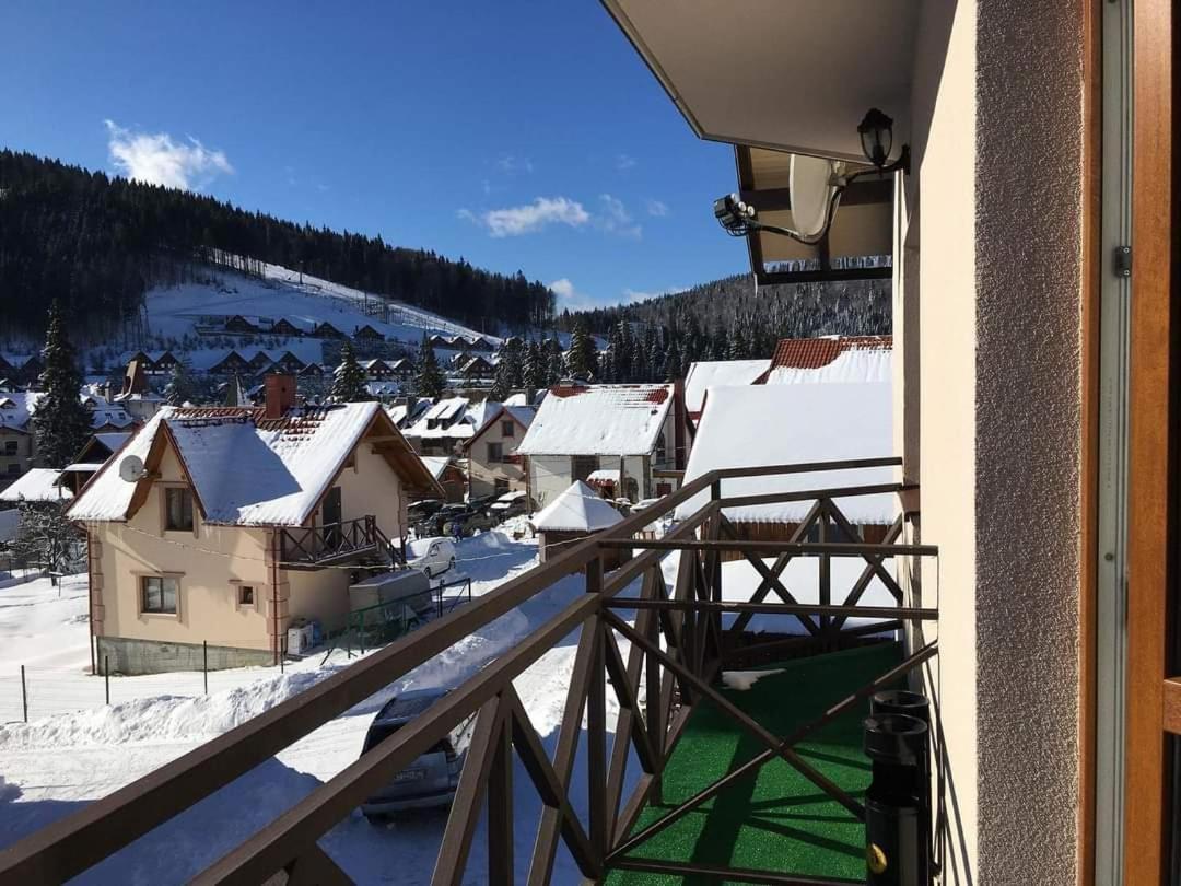 Guest House Mountain Буковел Екстериор снимка